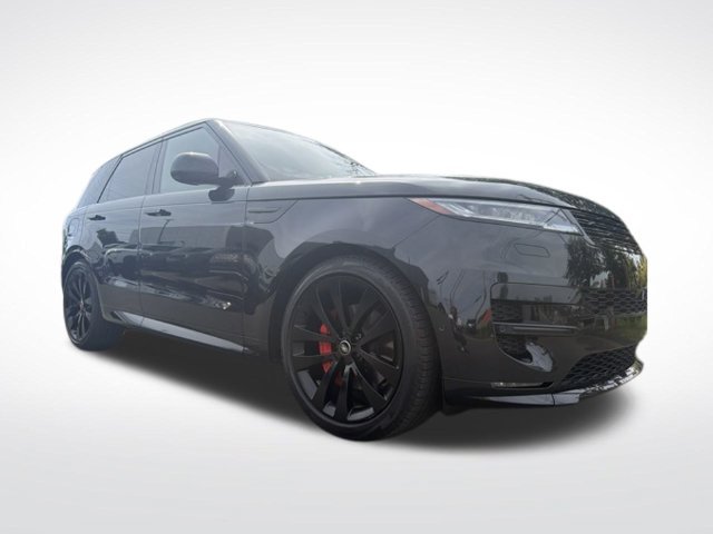Certified Used 2025 Black Land Rover Dynamic SE image 7