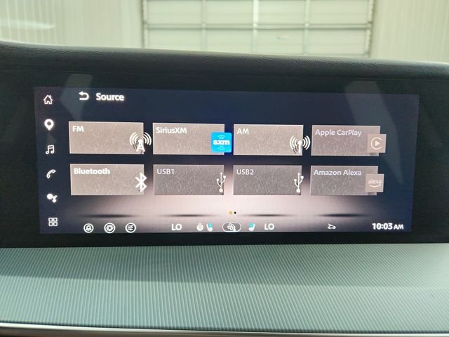 Used 2025 White Nissan Platinum image 28