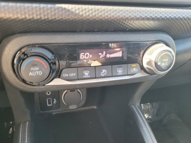 Used 2018 White Nissan SV image 24