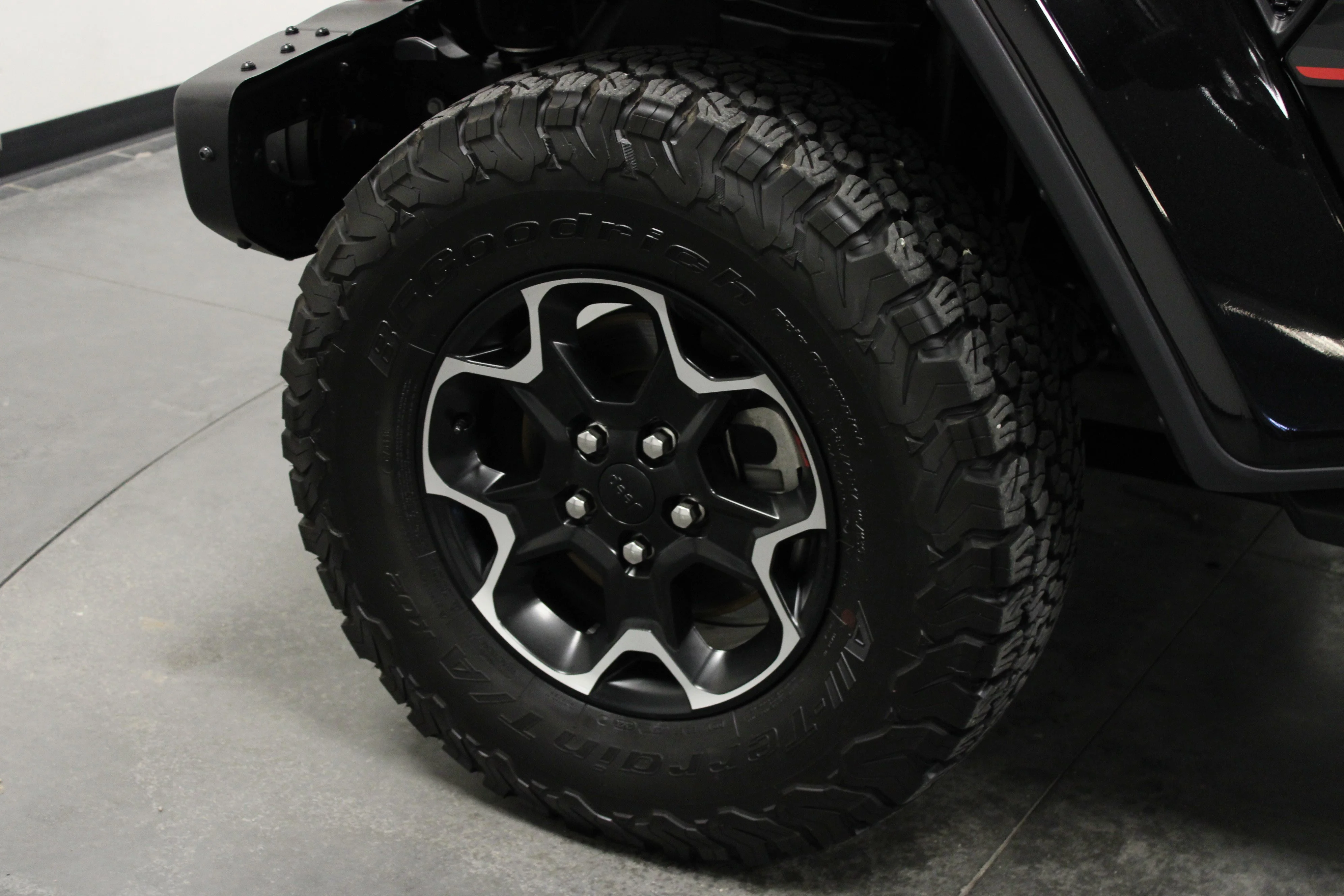 Used 2020 Black Clearcoat Jeep Recon image 10