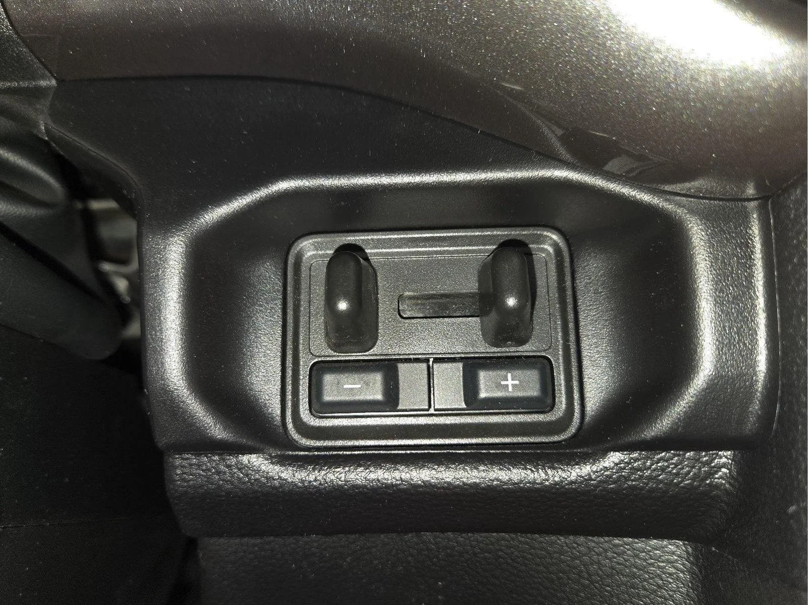 Used 2026 Shadow Black Ford XLT image 27