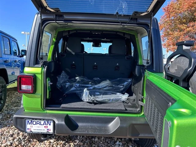 New 2026 Mojito Clear-Coat Exterior Paint Jeep Sport S image 6