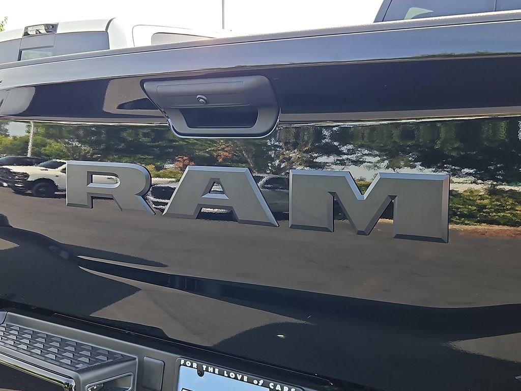 New 2026 Diamond Black Crystal Pearlcoat RAM Tradesman image 25