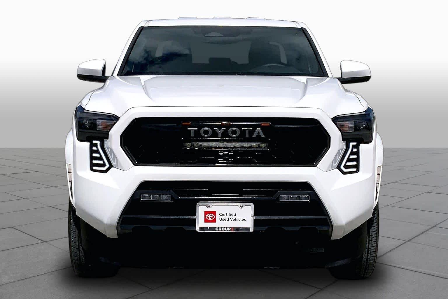 Used 2025 Ice Cap Toyota SR5 image 4