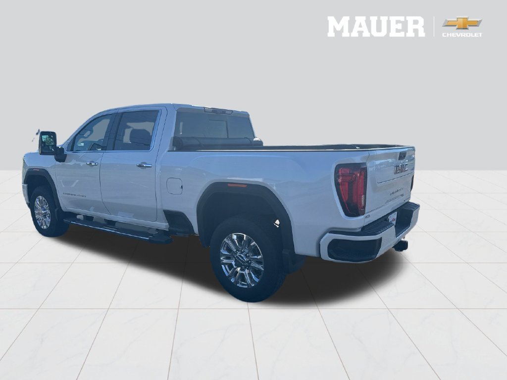 Used 2021 WHITE FROST TRICOAT GMC Denali image 4