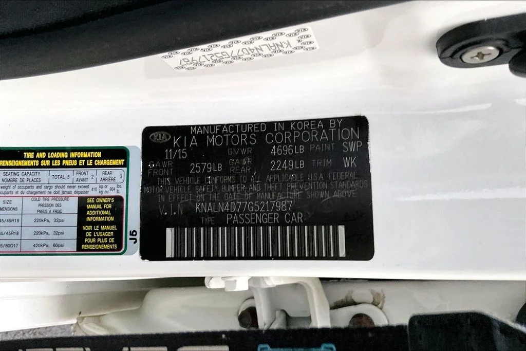 Used 2016 White Kia Premium image 37