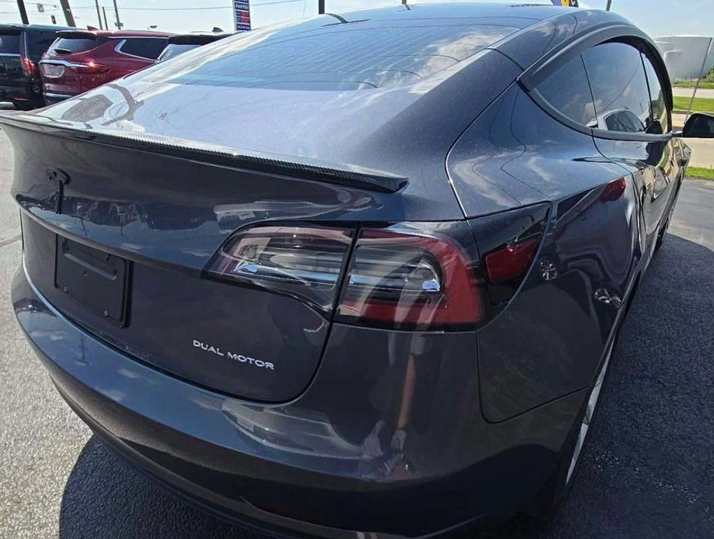 Used 2020 Gray Tesla Long Range image 8