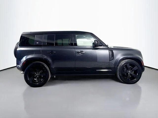 Certified Used 2024 Gray Land Rover V8 image 4