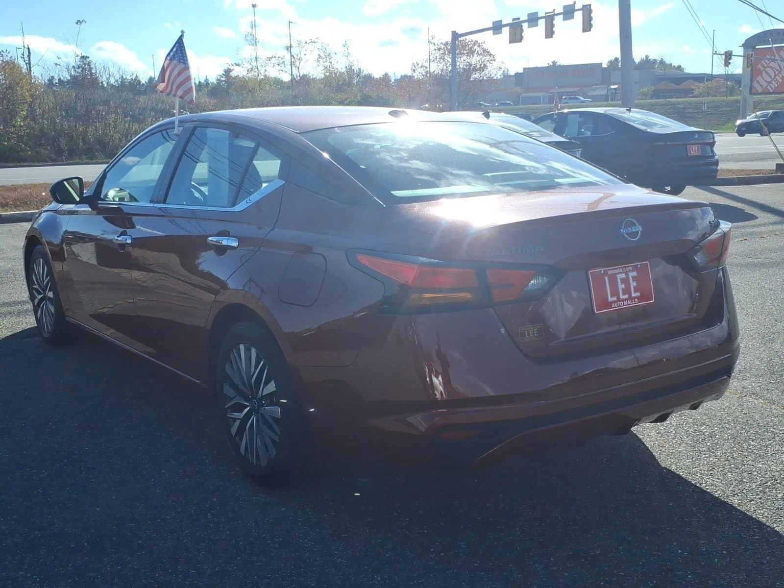 Used 2024 Scarlet Nissan 2.5 SV image 6