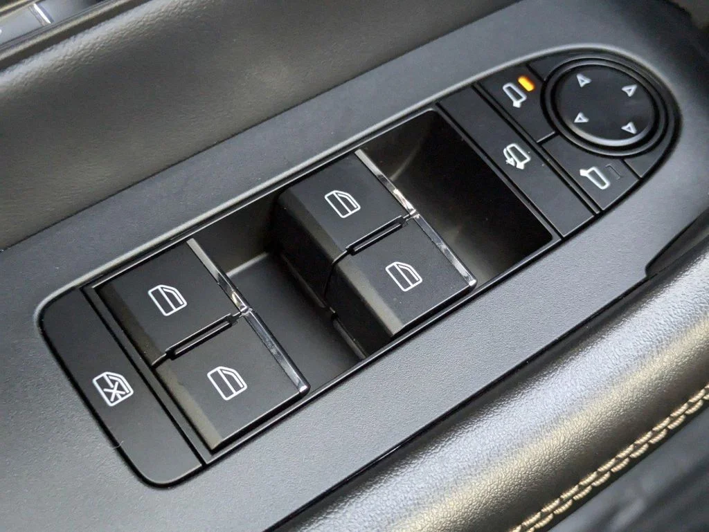 2025 Mazda CX-90 Premium Plus Package - Photo 28