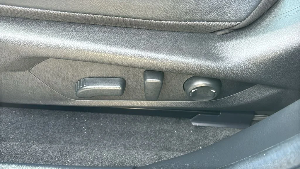 Used 2024 Gray Subaru Limited image 25