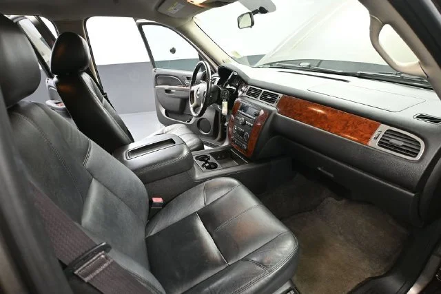 Used 2013 Gray Chevrolet LT image 44