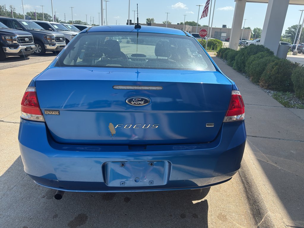 Used 2011 Blue Flame Metallic Ford SE image 7