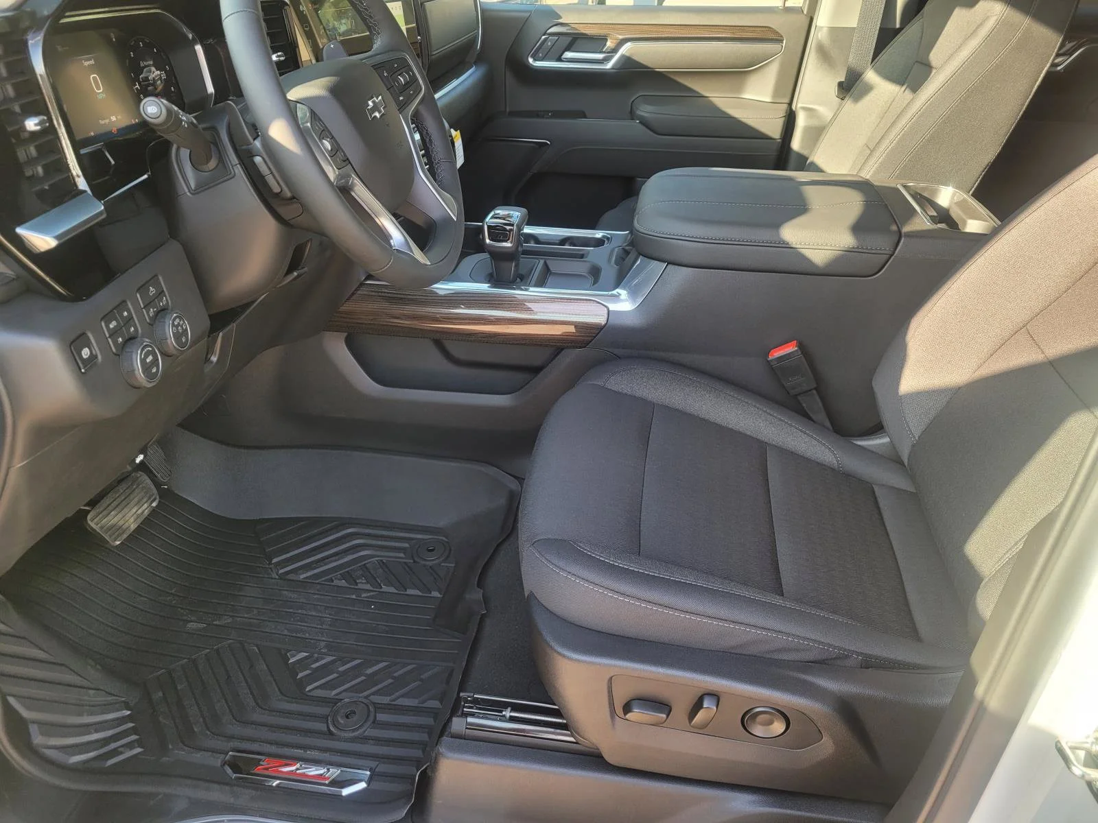 2026 Chevrolet Silverado 1500 LT Trail Boss - Photo 14
