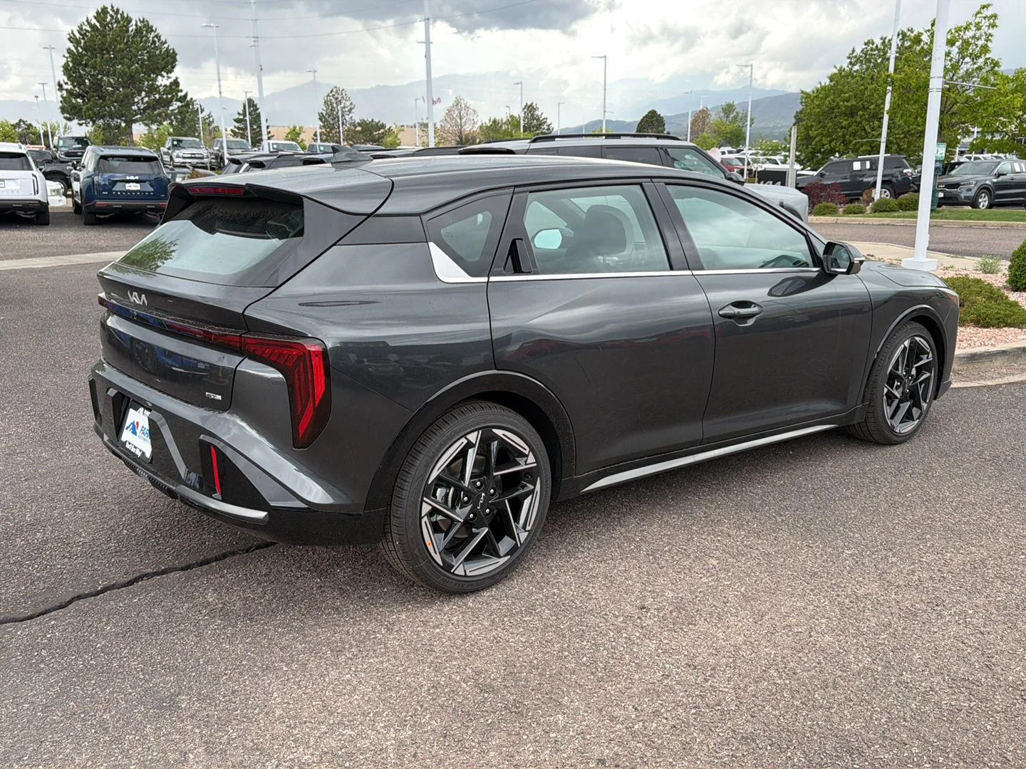 New 2026 Interstellar Gray Kia GT-Line image 4