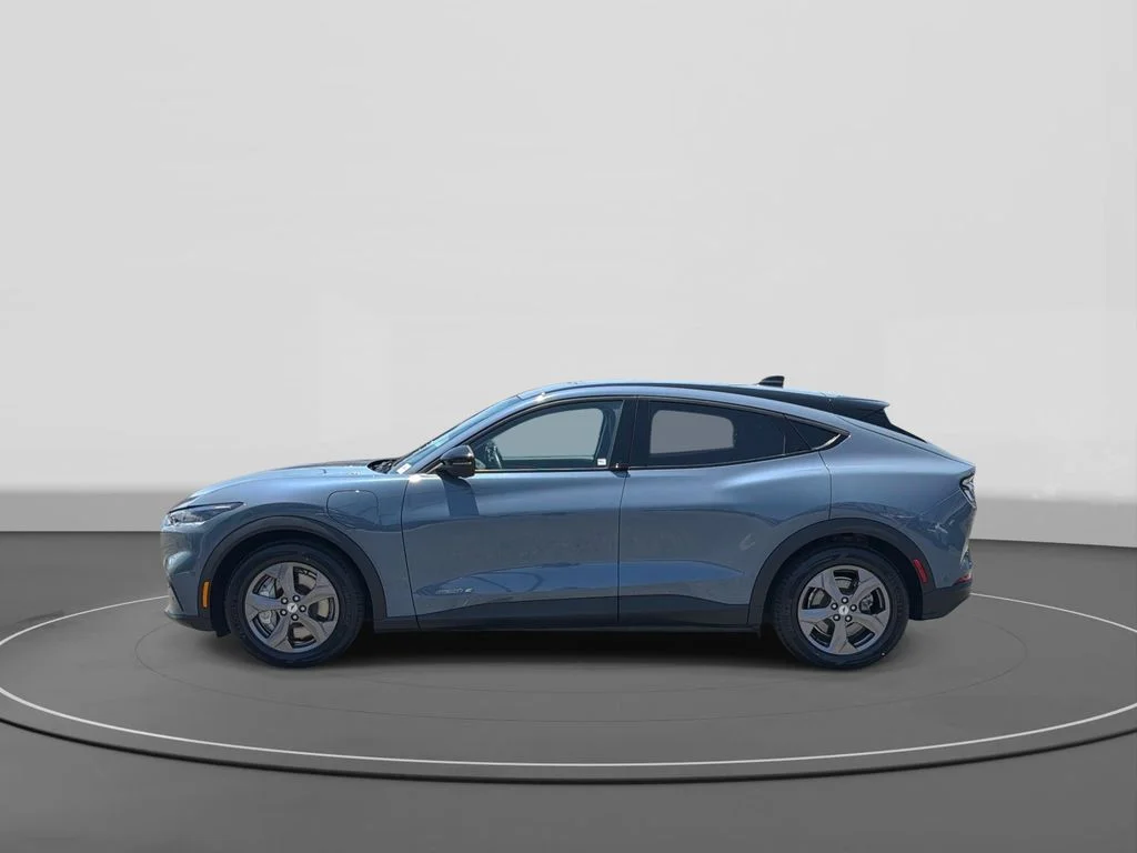 Used 2023 Vapor Blue Metallic Ford Select image 4