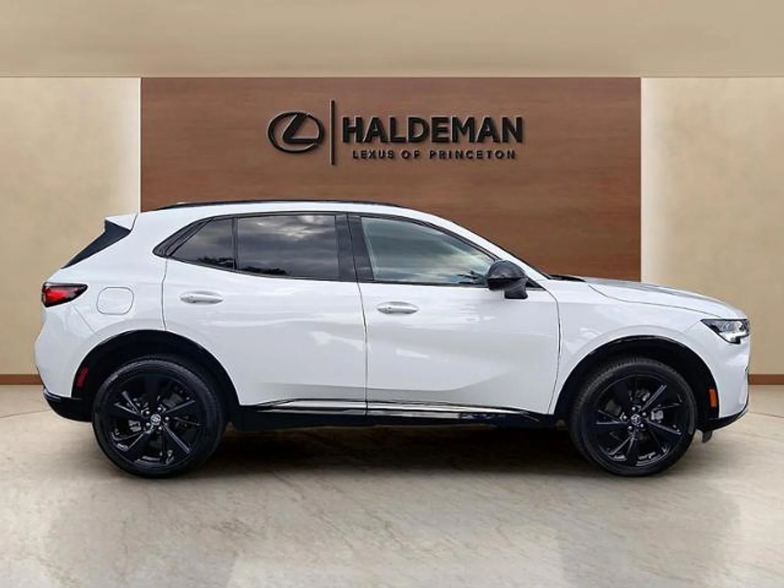Used 2023 Summit White Buick Preferred AWD image 7