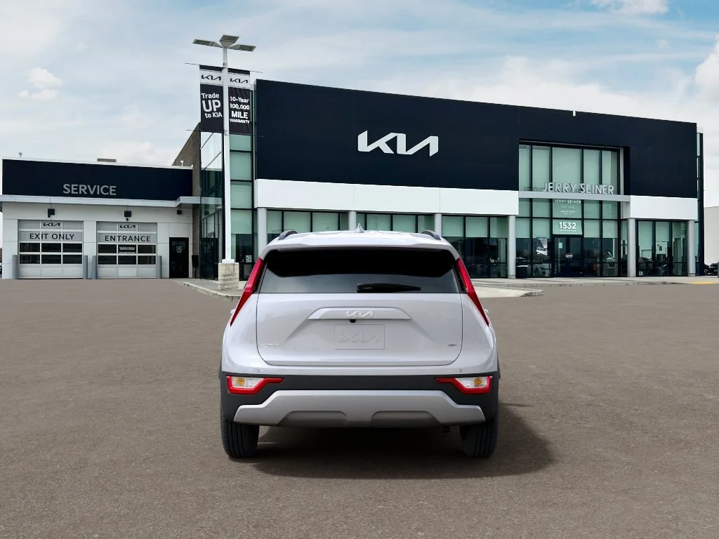 New 2026 Snow White Pearl Kia EX image 5