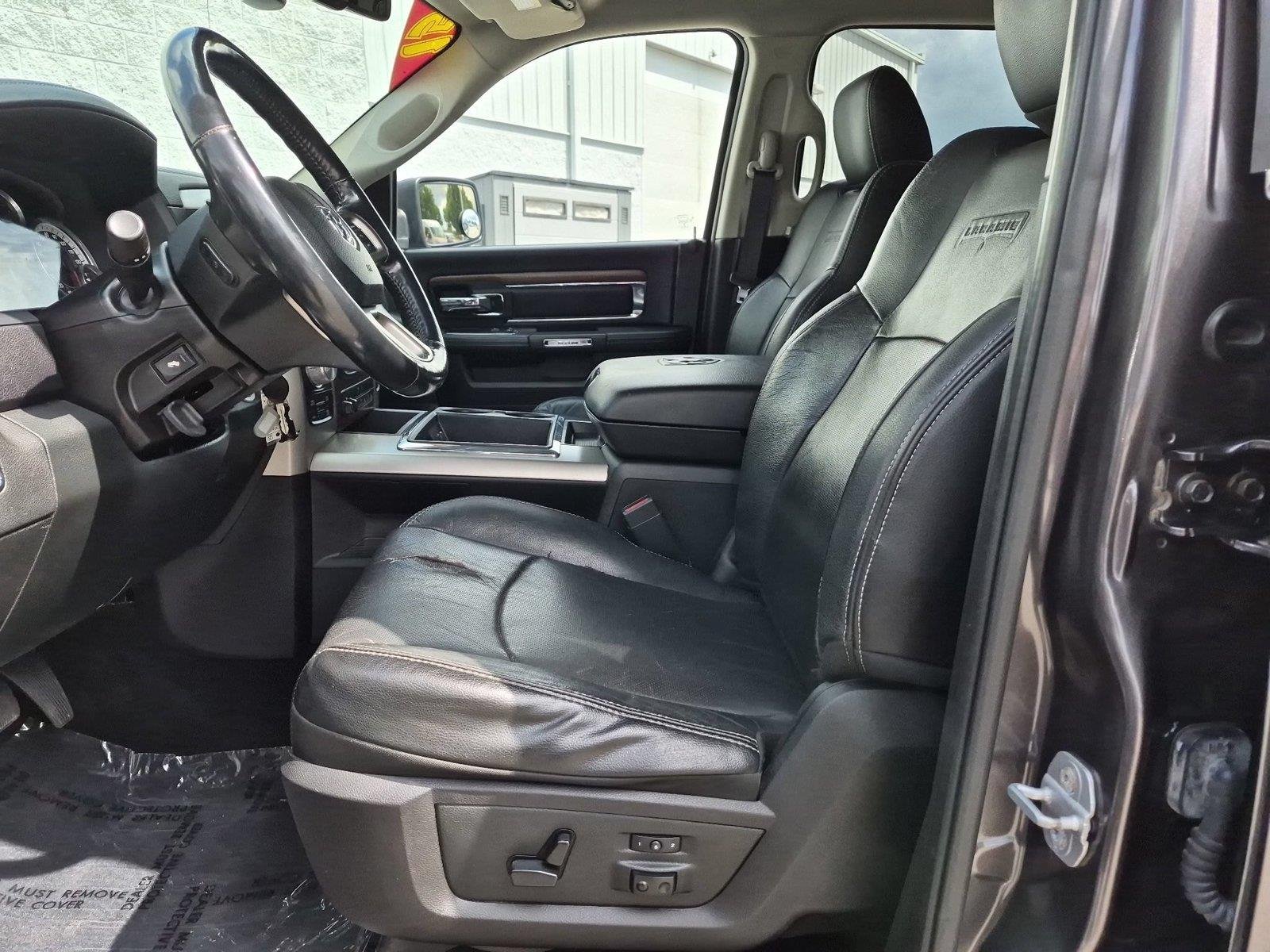 Used 2015  RAM TRUCK LARAM image 17