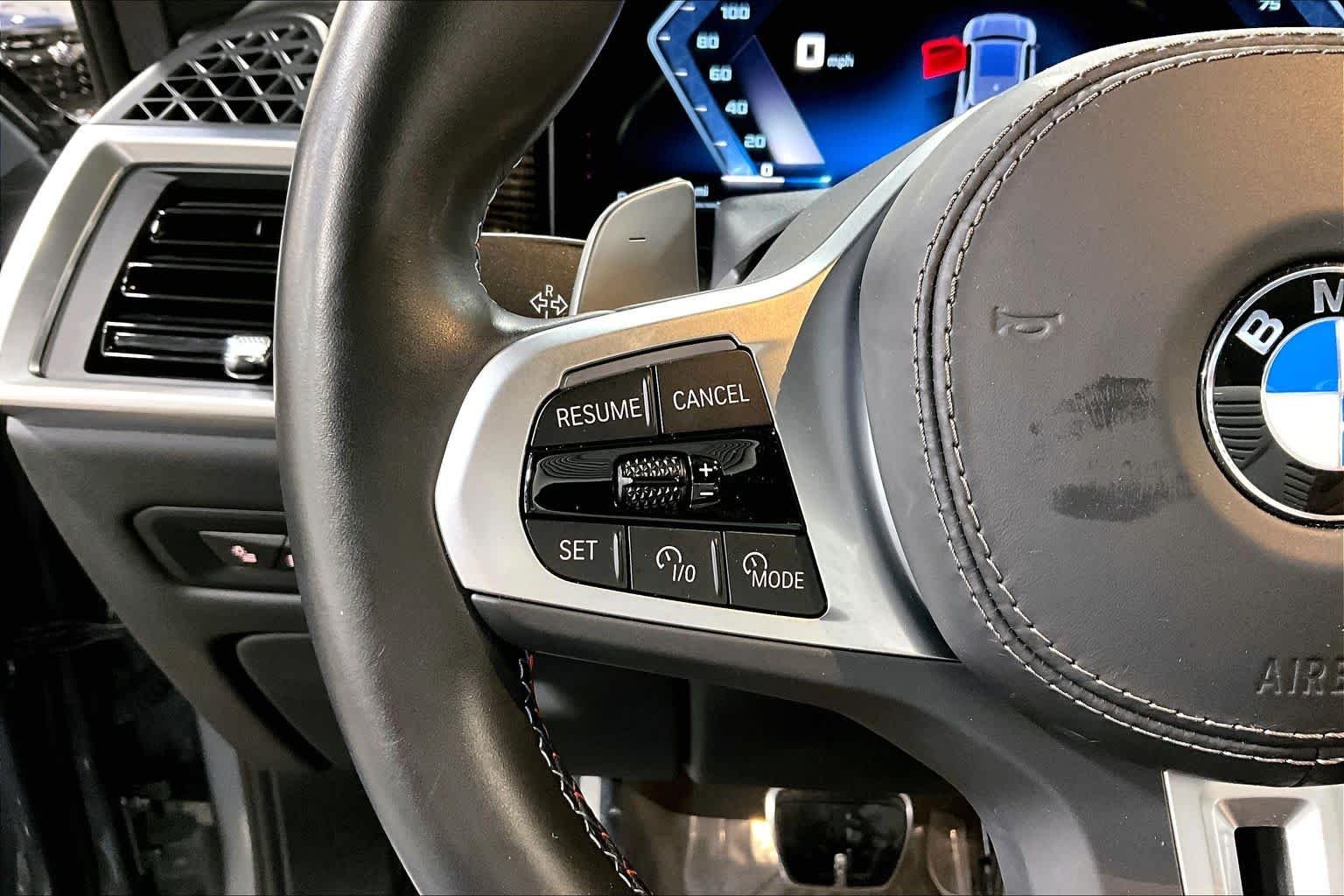 Used 2025 Skyscraper Grey Metallic BMW M60i image 43
