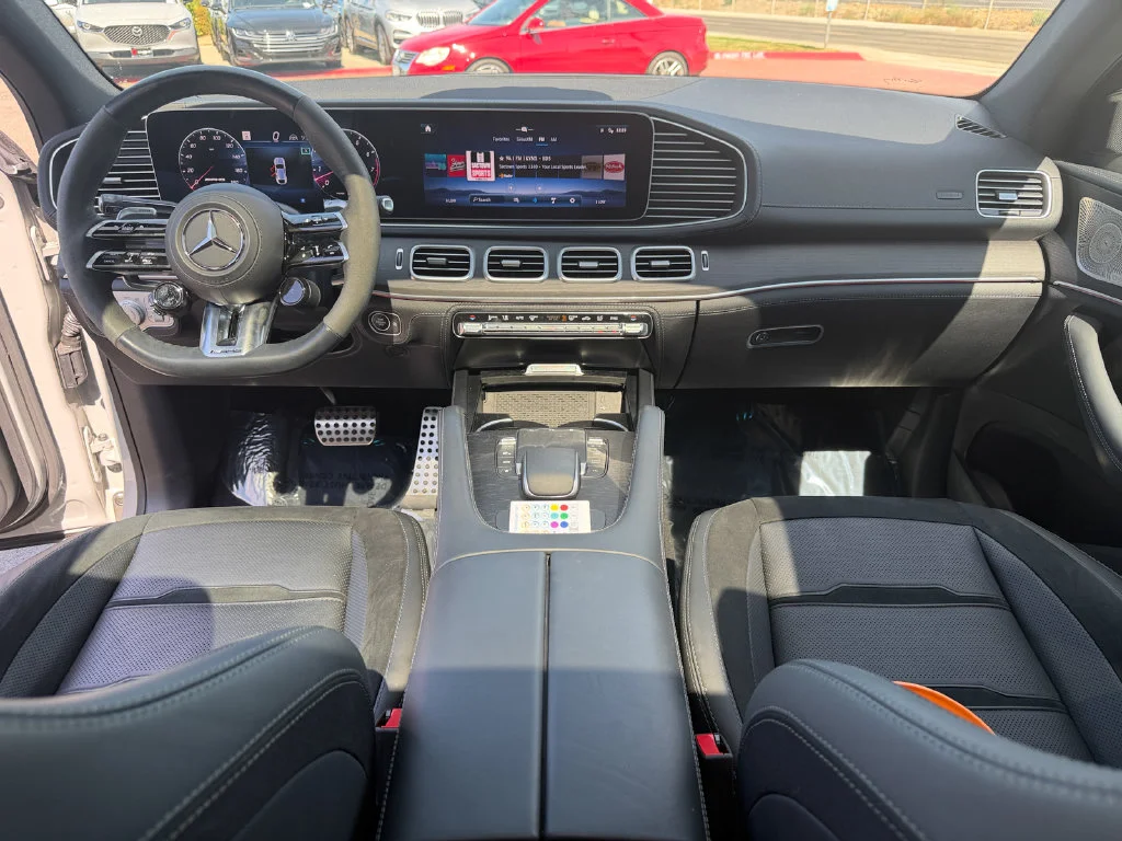 Used 2024 MANUFAKTUR Alpine Gray Mercedes-Benz GLE 53 AMG® image 29
