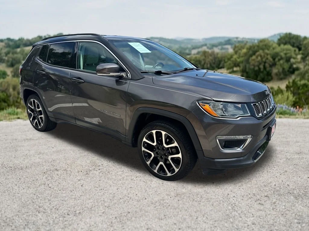 2018 Jeep Compass Limited's photo