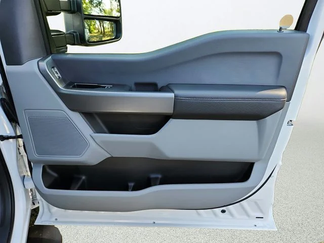 New 2026 Oxford White Ford F-250® XL image 20
