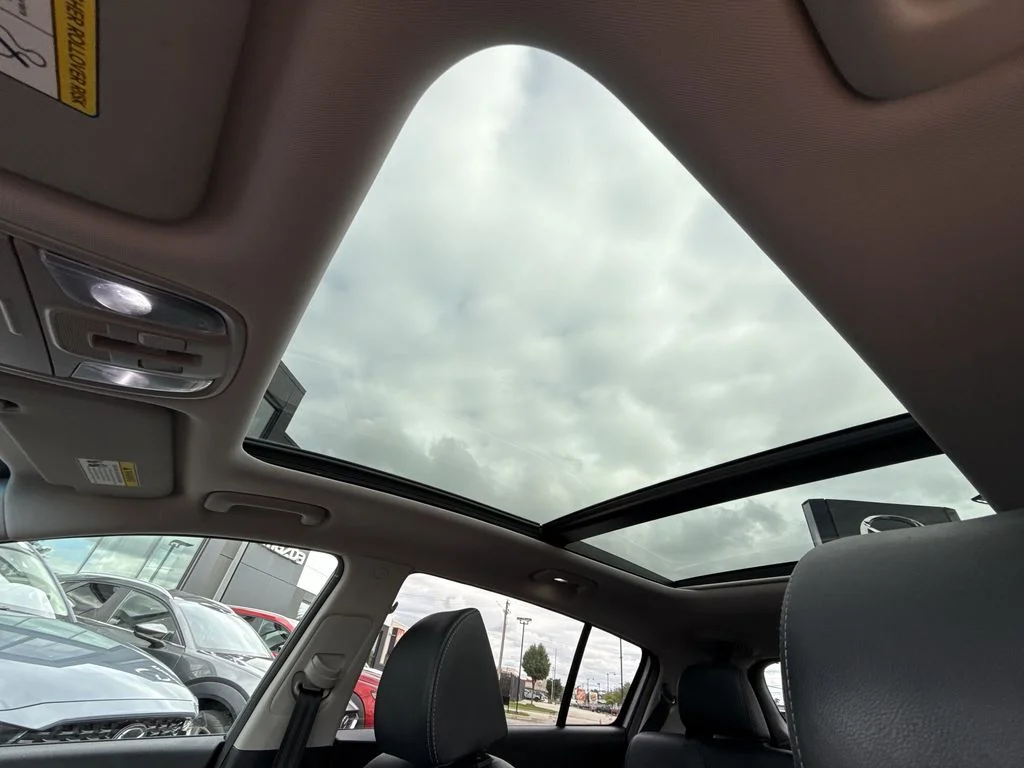 Used 2019 Silver Kia EX image 21
