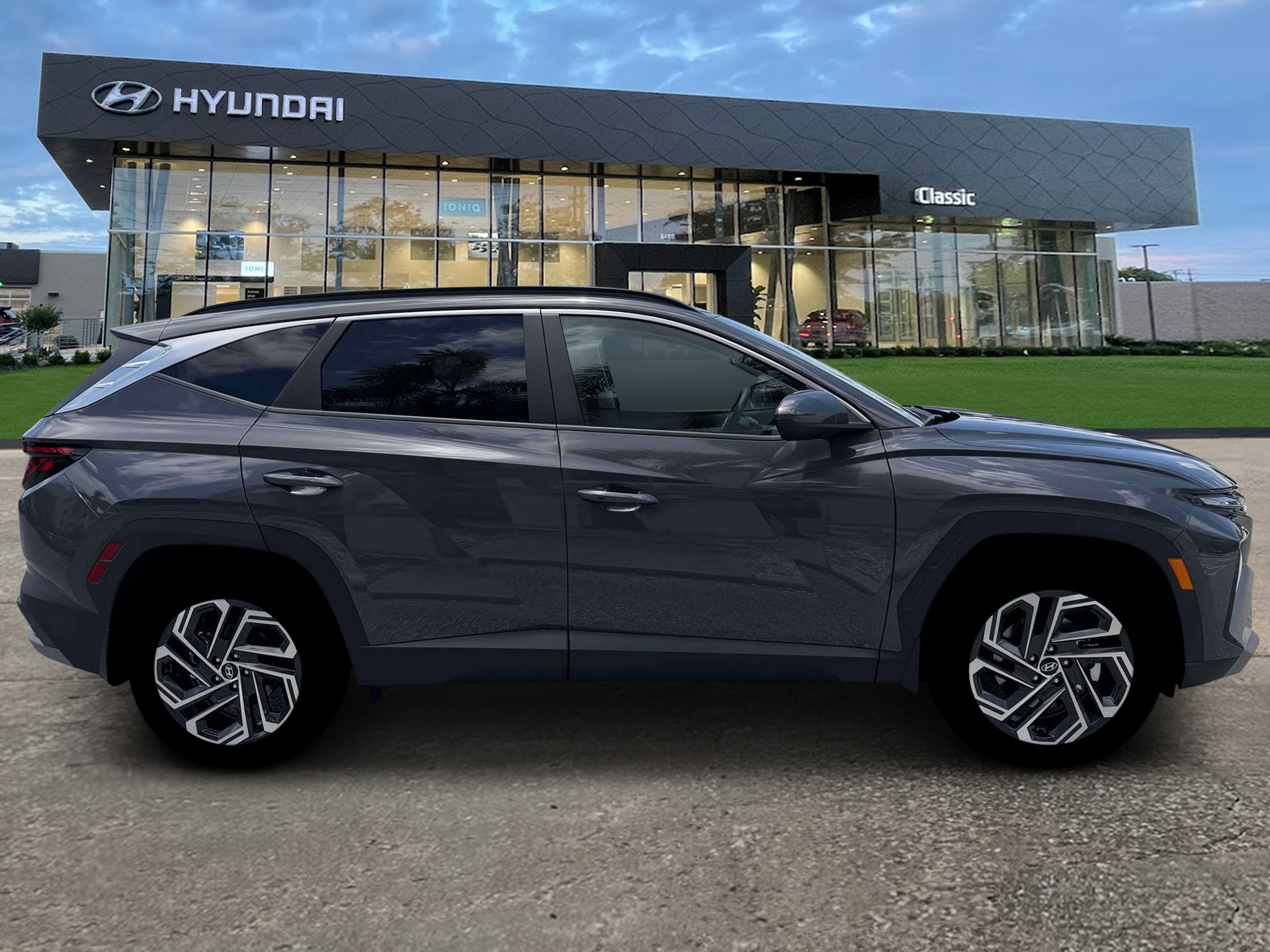 New 2026 Ecotronic Gray Metallic Hyundai SEL Plus image 8