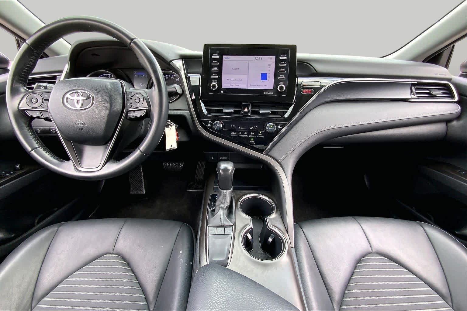 Used 2022 Predawn Gray Mica Toyota SE image 15