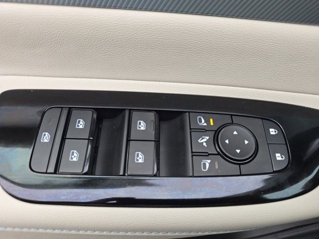 New 2026 Everest White Pearl TriCoat Nissan Platinum image 30