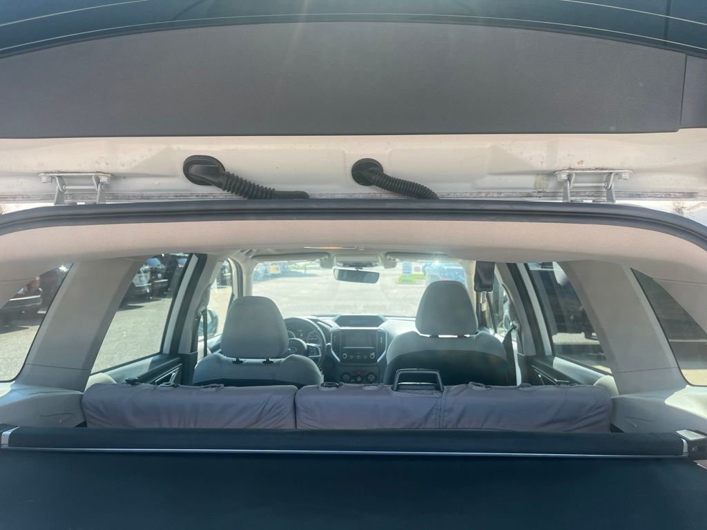 Used 2020 White Subaru Premium image 9