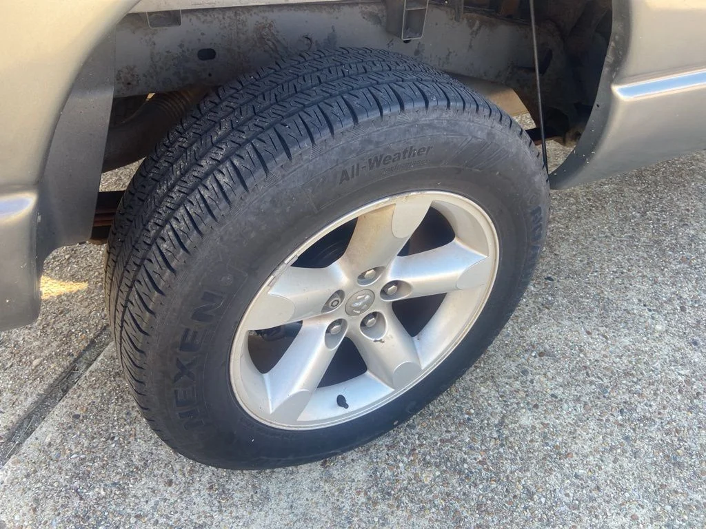 Used 2008 Gray Dodge SLT image 70
