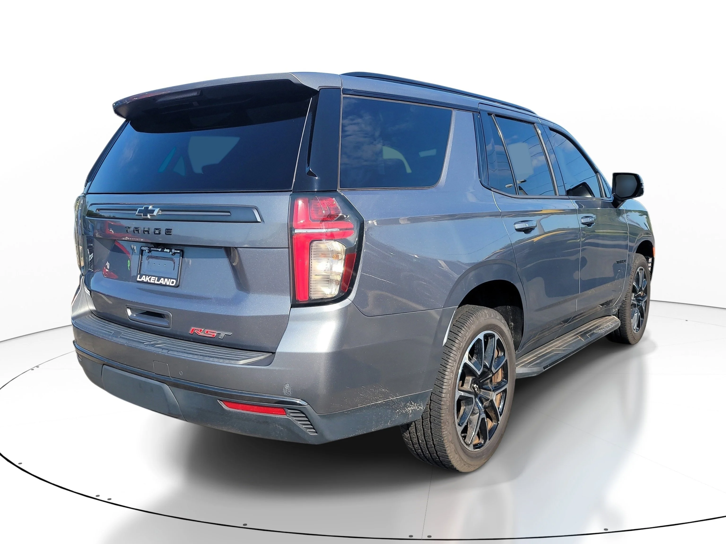 Used 2022 Satin Steel Metallic Chevrolet RST image 4