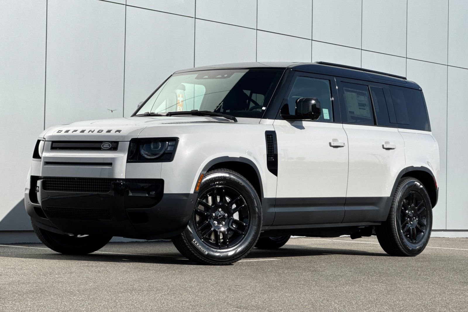 New 2026 Borasco Grey Land Rover S image 1