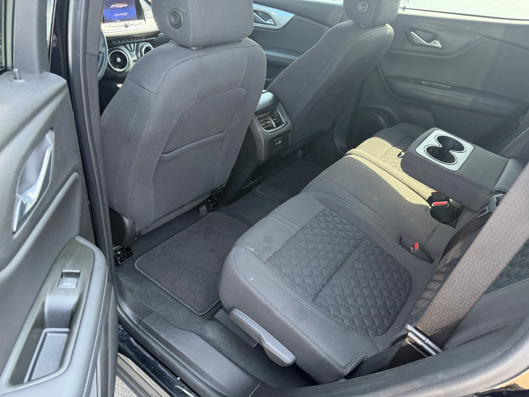 Used 2022 BLACK Chevrolet LT image 5