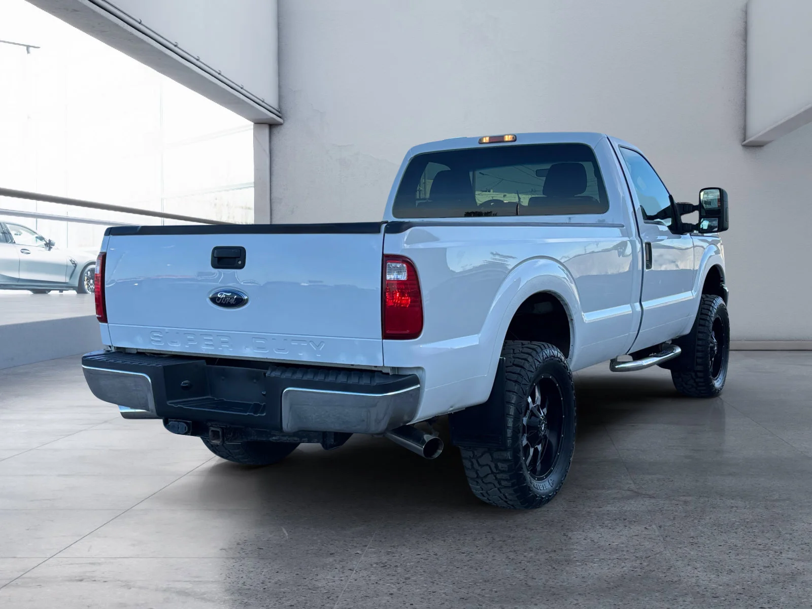 Used 2011 White Ford XL image 5