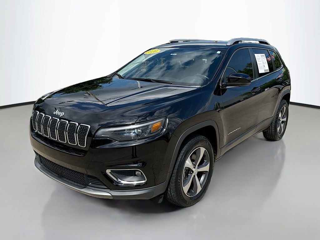 Certified Used 2020 Diamond Black Crystal Pearlcoat Jeep Limited image 3