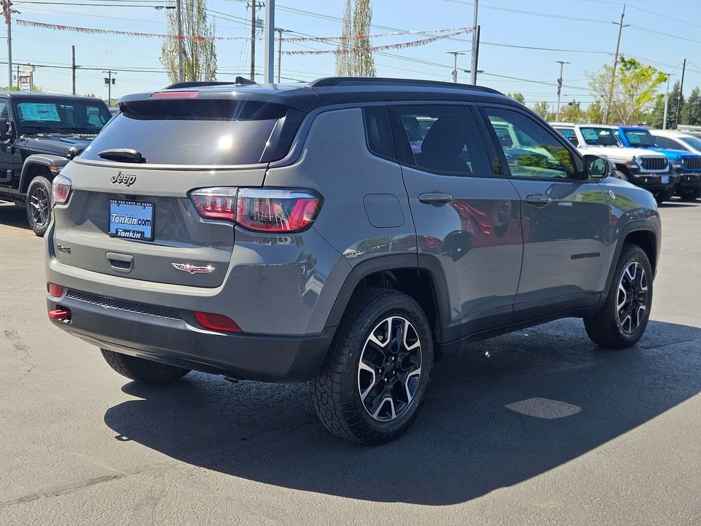 Used 2020 Sting-Gray Clearcoat Jeep Trailhawk image 6