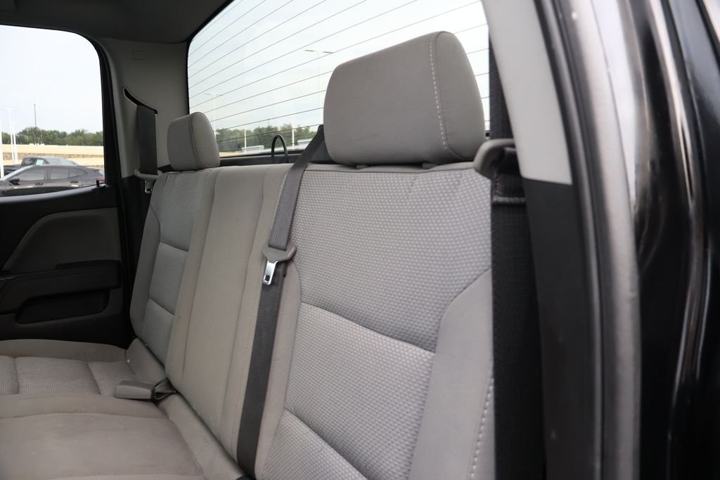 Used 2018 BLACK Chevrolet Custom image 33