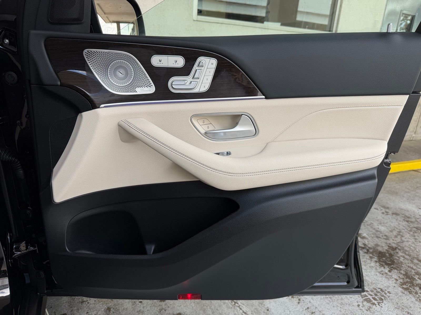 New 2026 Obsidian Black Metallic Mercedes-Benz GLS 450 image 19