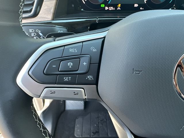 New 2026 Black Volkswagen 2.0T SE w/Technology image 18