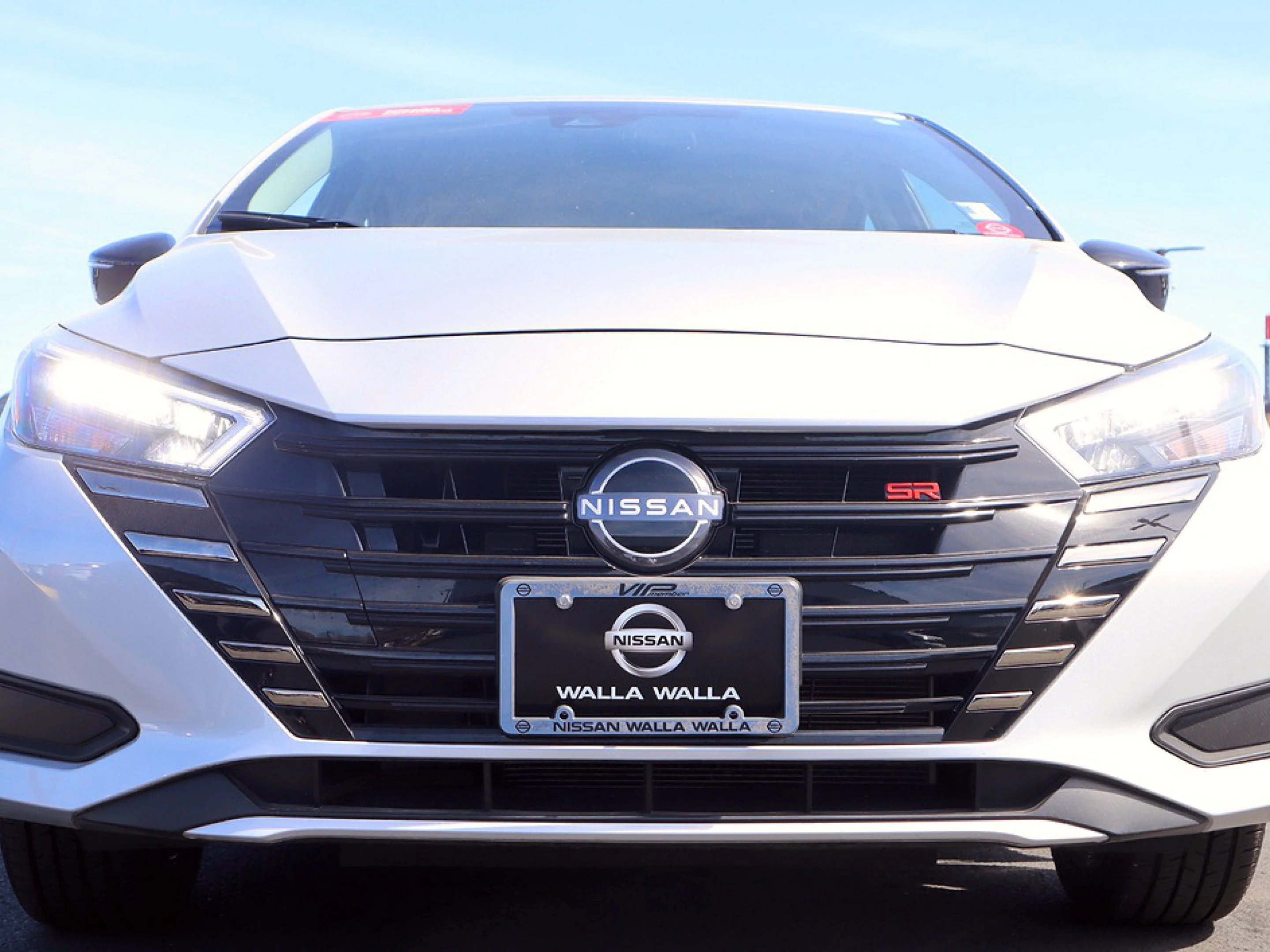 2025 Nissan Versa Sedan SR - Photo 25