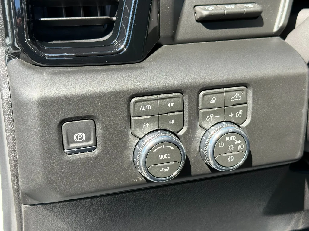 2026 GMC Sierra 1500 AT4 - Photo 20