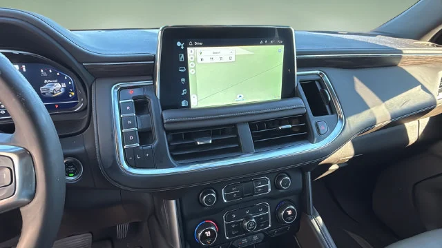 Used 2022 Beige Chevrolet Z71 image 25