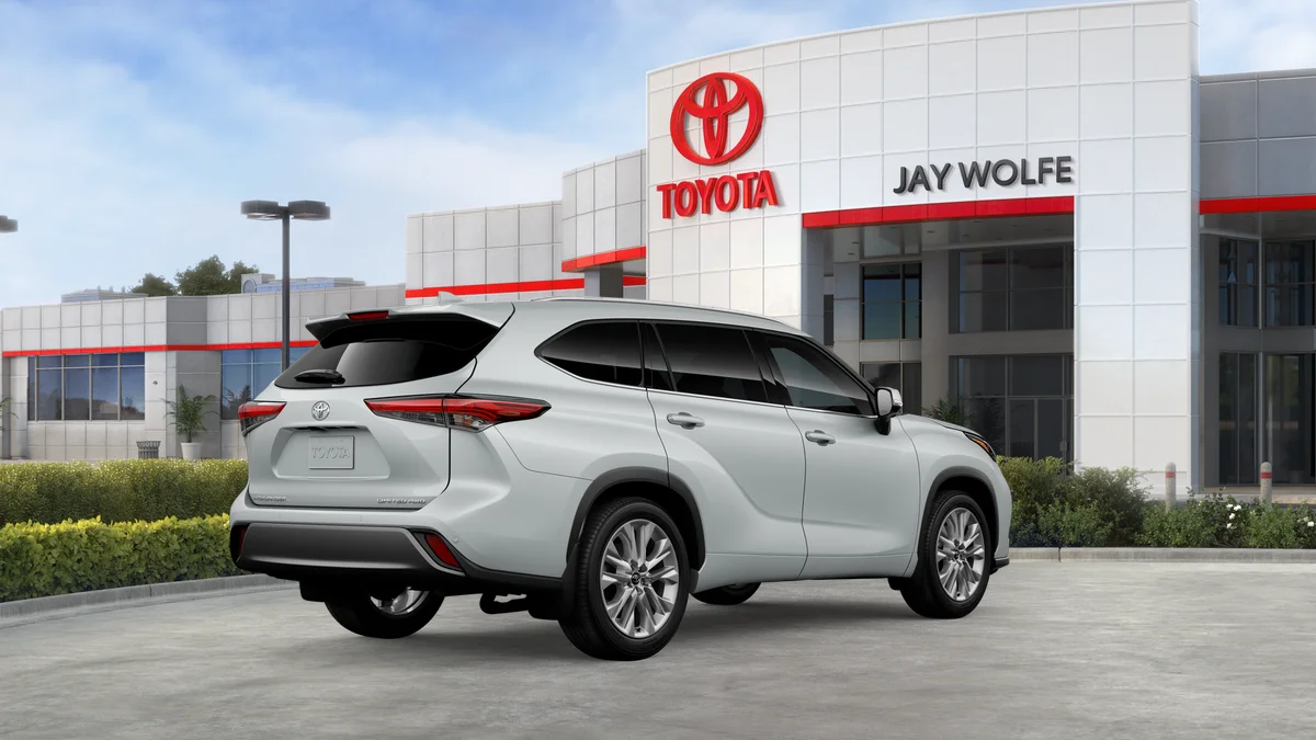 New 2026 Wind Chill Pearl Toyota Limited image 10