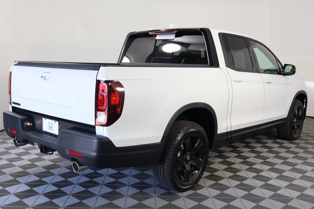 New 2026 Platinum White Pearl Honda Black Edition image 2