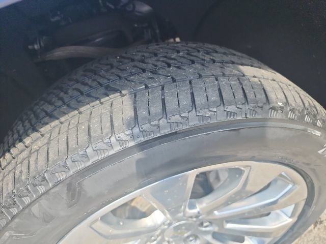 Used 2020 NORTHSKY BLUE METALLIC Chevrolet High Country image 32