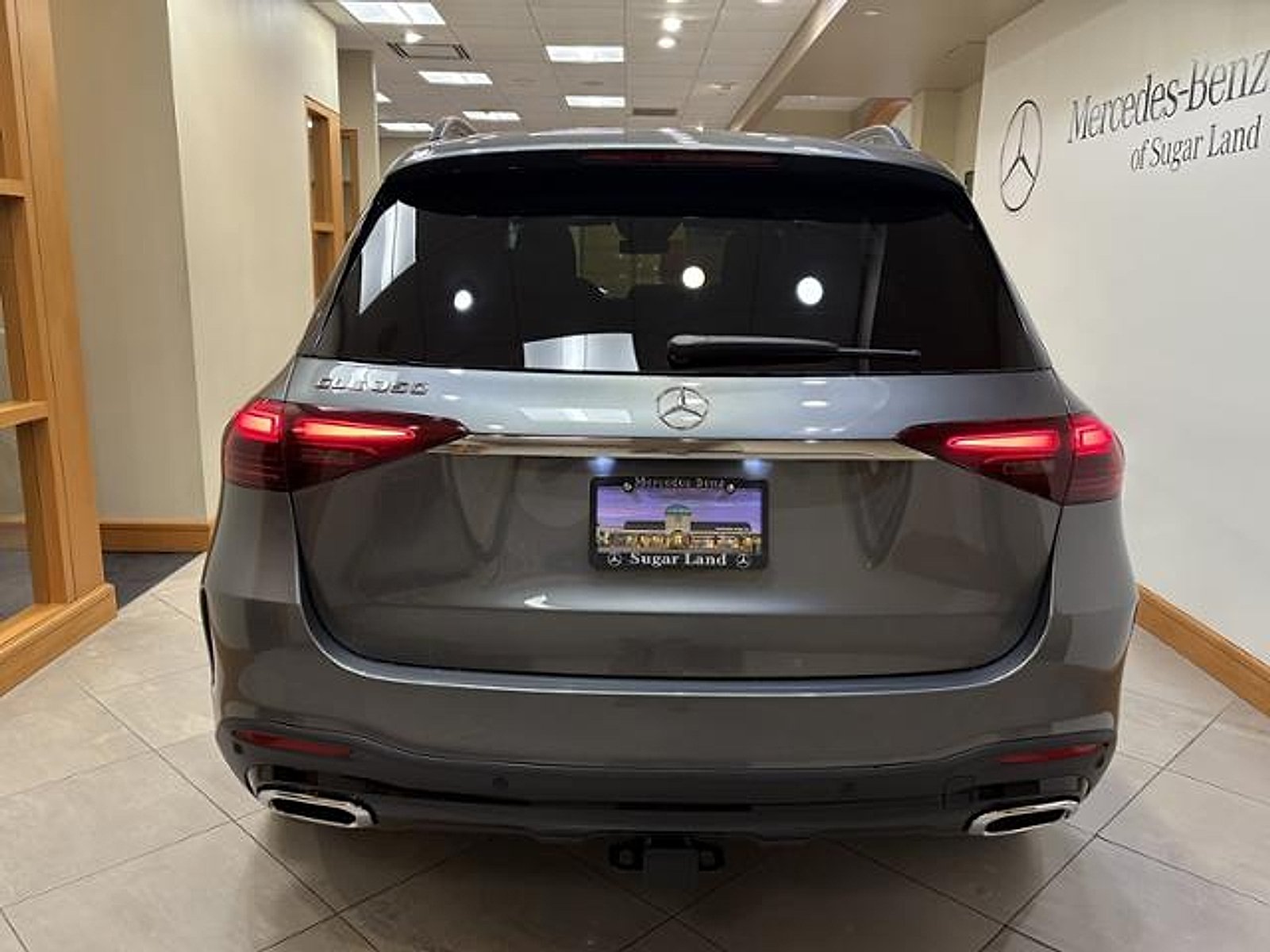 New 2026 Selenite Grey Metallic Mercedes-Benz  image 4