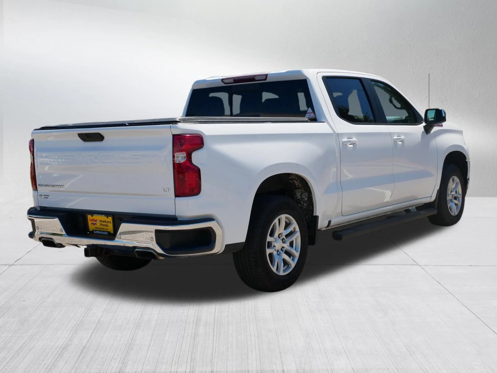 Used 2019 Summit White Chevrolet LT image 7